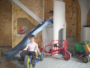 Perfekt mit Kindern rotes Haus OG, Dahme